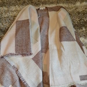 Woven heart shaw one size fits all